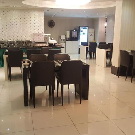Changwon Olympic Hotel Room photo