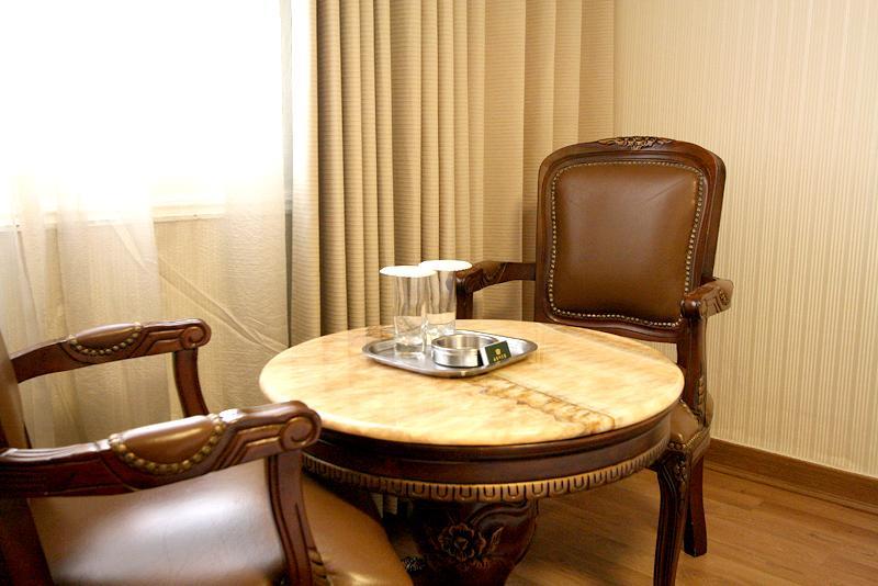Changwon Olympic Hotel Exterior photo