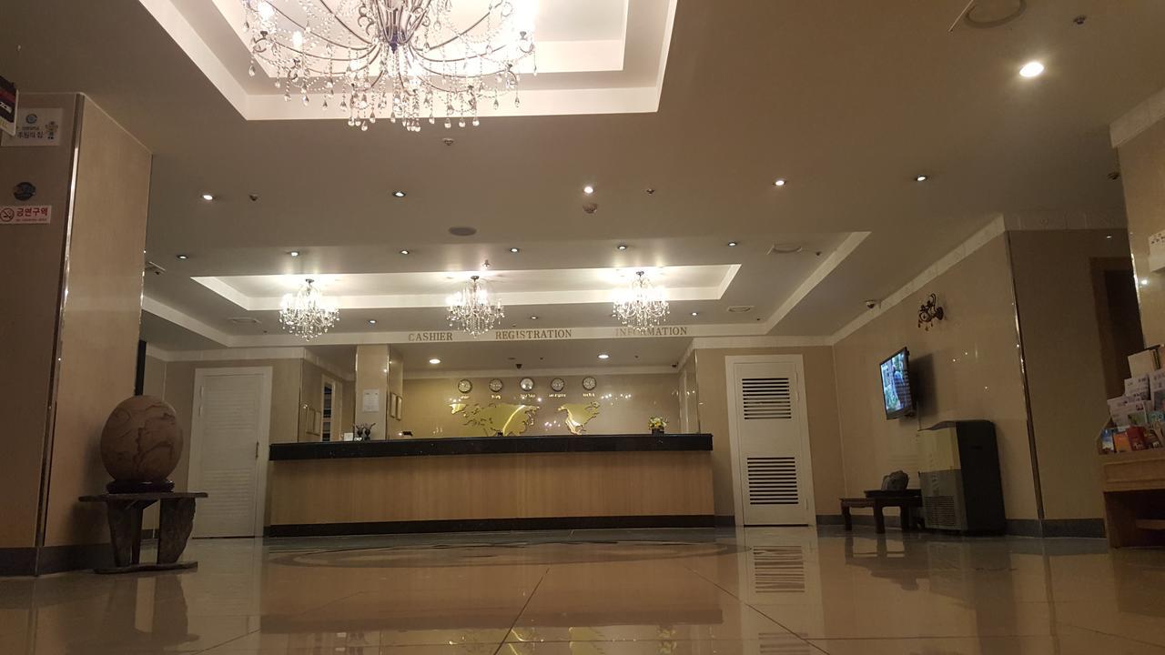Changwon Olympic Hotel Room photo