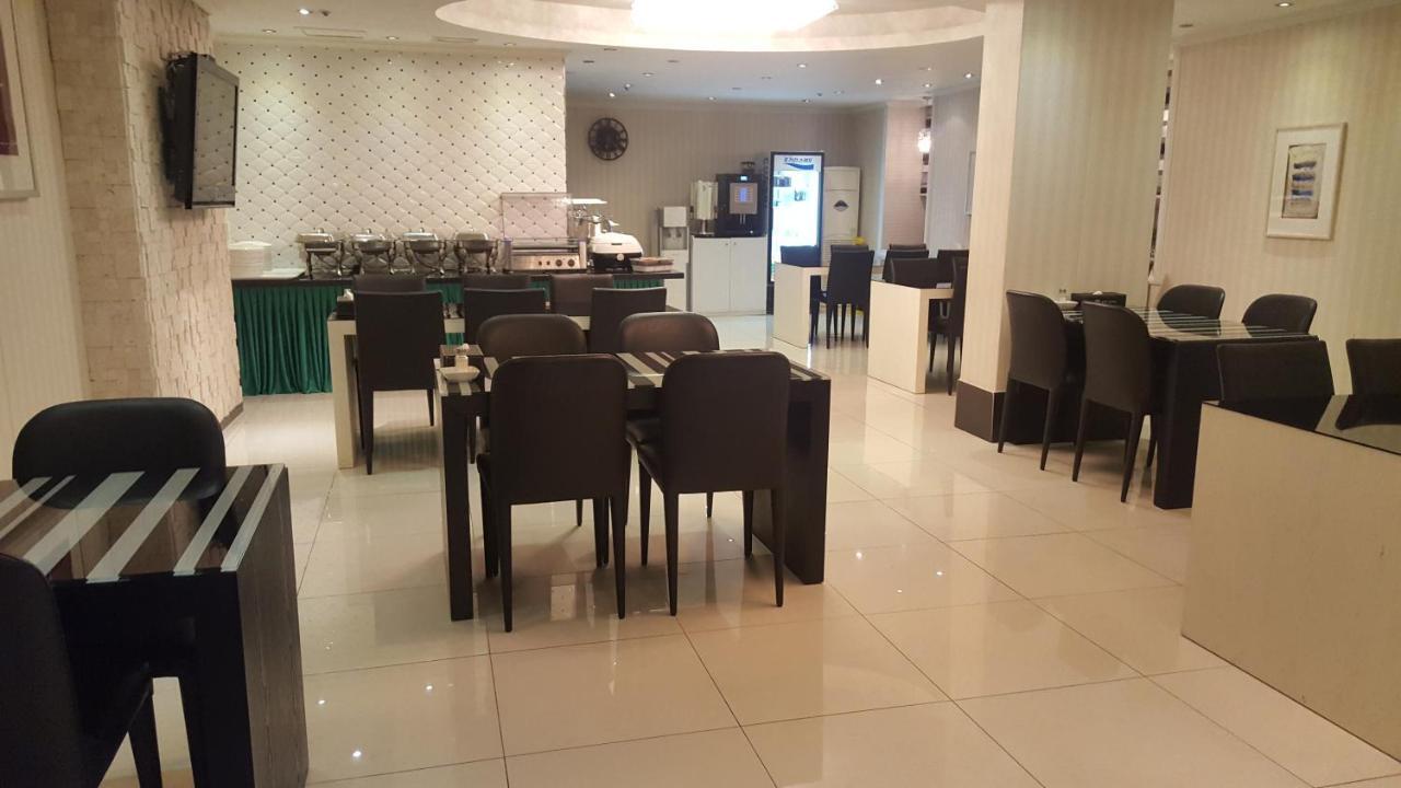 Changwon Olympic Hotel Room photo